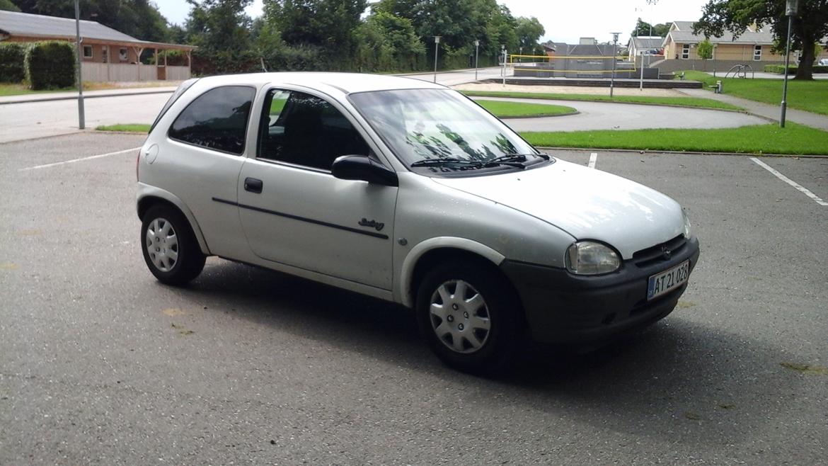 Opel corsa b billede 1