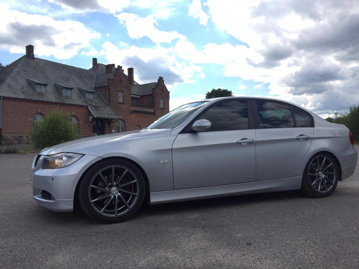 BMW e90 320 d billede 16