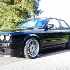 BMW E30 335i