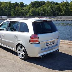 Opel Zafira B OPC
