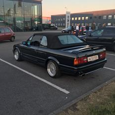 BMW E30 325i cabriolet M Tech 2