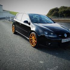 VW Golf V GTI