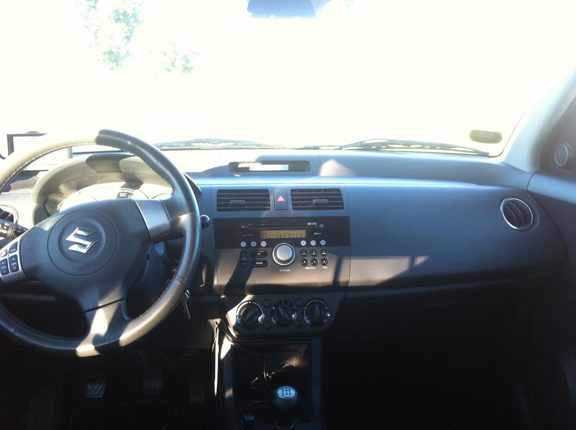 Suzuki Swift 1,3 GL-A billede 15