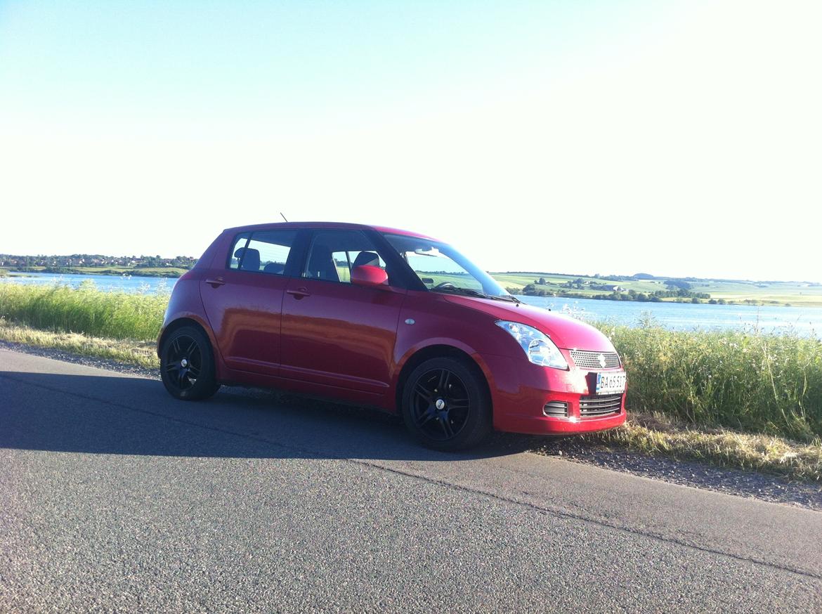 Suzuki Swift 1,3 GL-A billede 2
