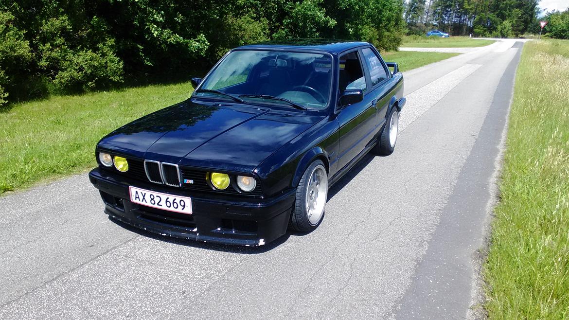 BMW E30 335i billede 3