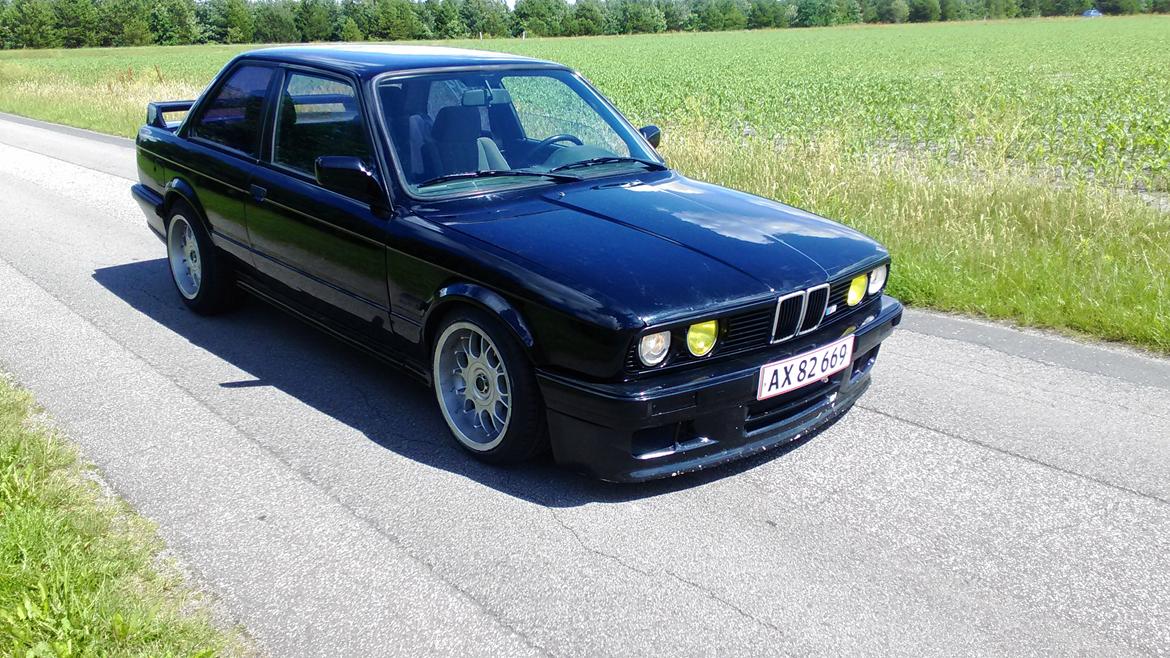 BMW E30 335i billede 4