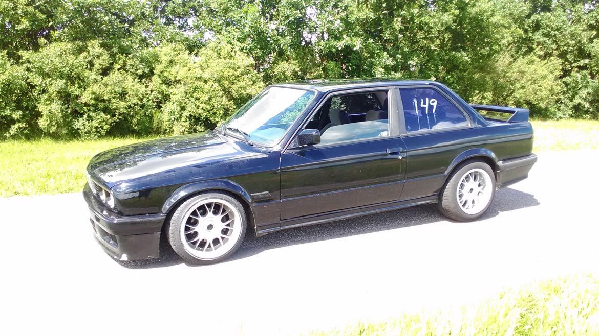 BMW E30 335i billede 8