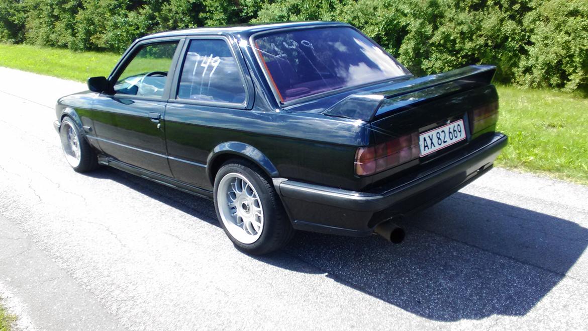 BMW E30 335i billede 9