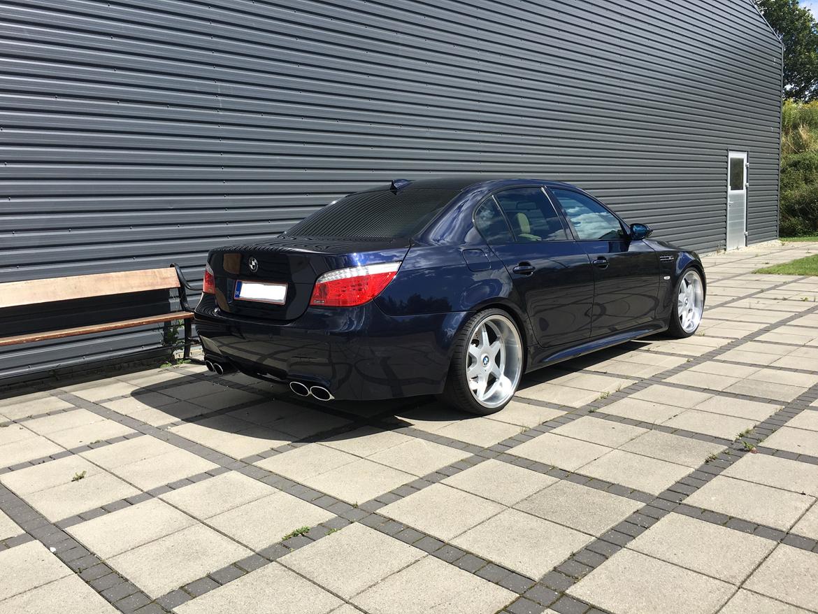 BMW E60 545i ''M5'' billede 5