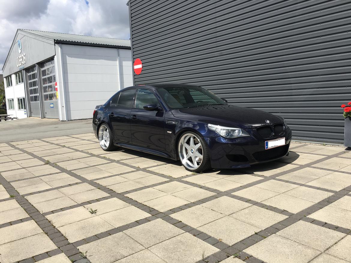 BMW E60 545i ''M5'' billede 3