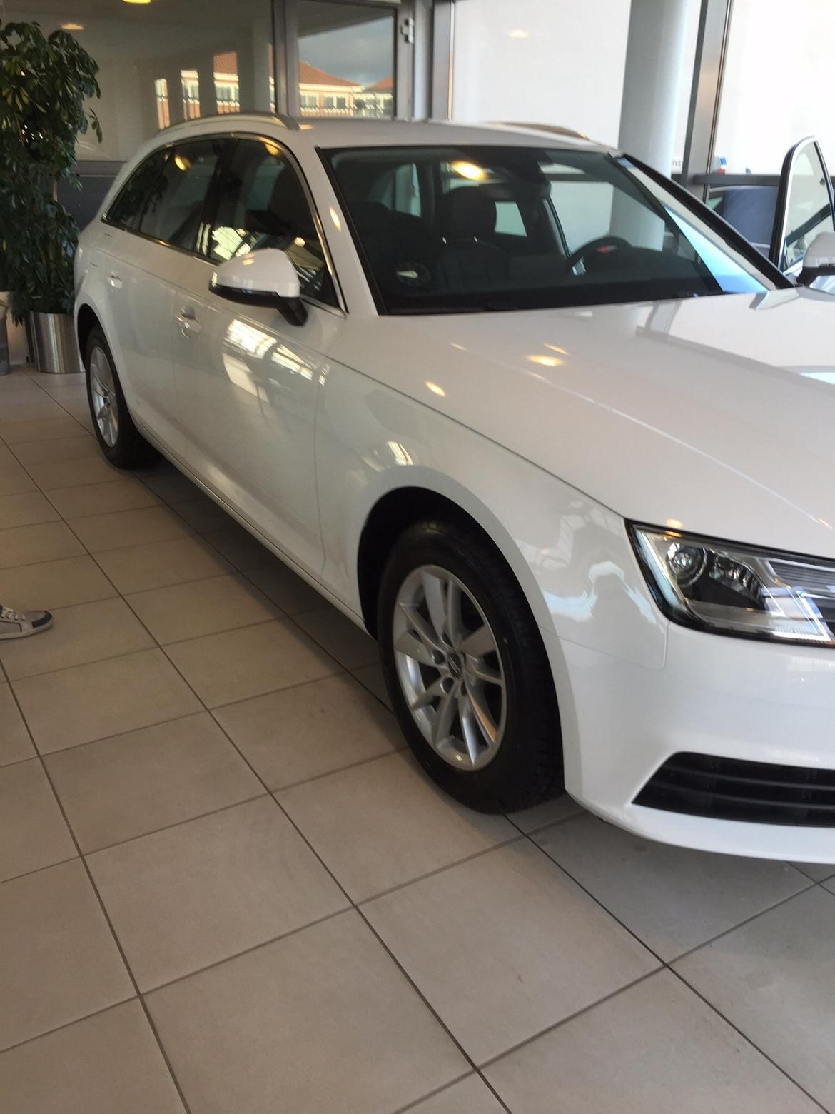 Audi Audi A4 avant 2.0 150 TDI B9 “solgt” billede 1