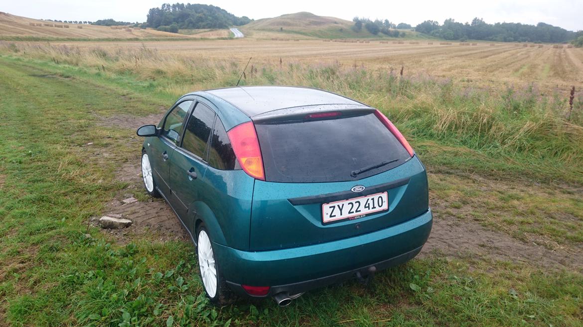 Ford Focus 2.0 Zetec billede 2