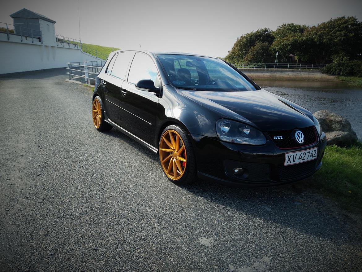 VW Golf V GTI billede 2