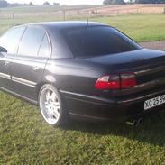 Opel omega mv6