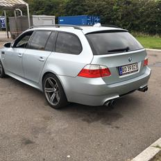 BMW M5 v10