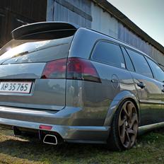 Opel Vectra C 2.2 Direct Stance-Line 