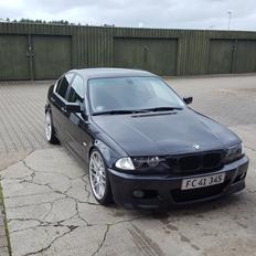 BMW  E46 328i 