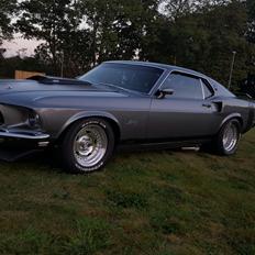 Ford Mustang fastback 