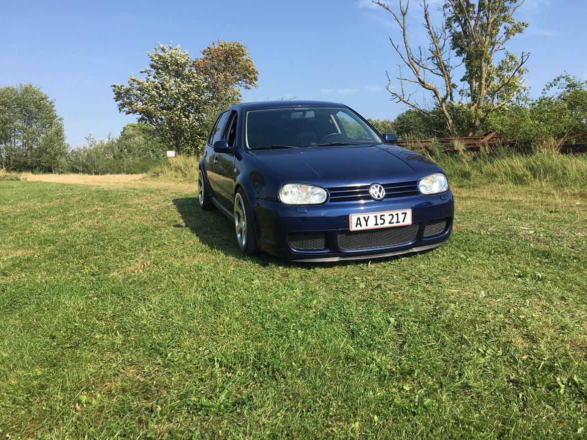 VW Golf 4 billede 2