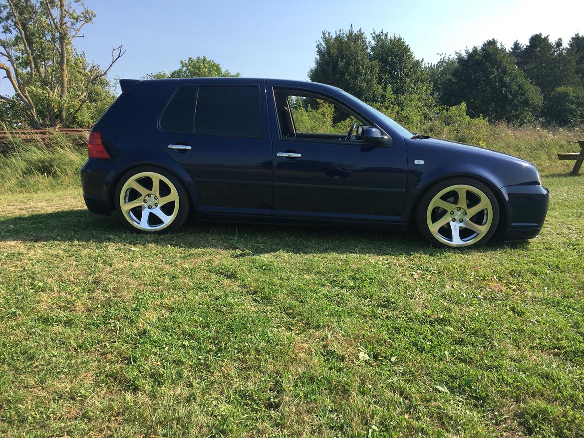 VW Golf 4 billede 4