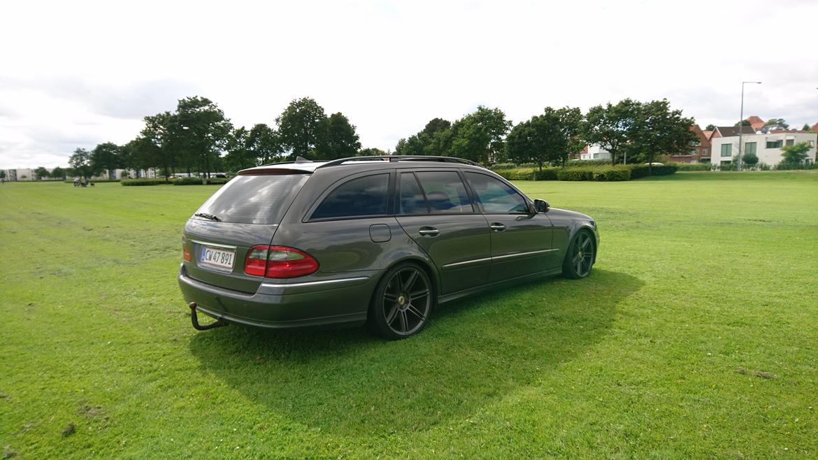 Mercedes Benz E 220 cdi billede 9