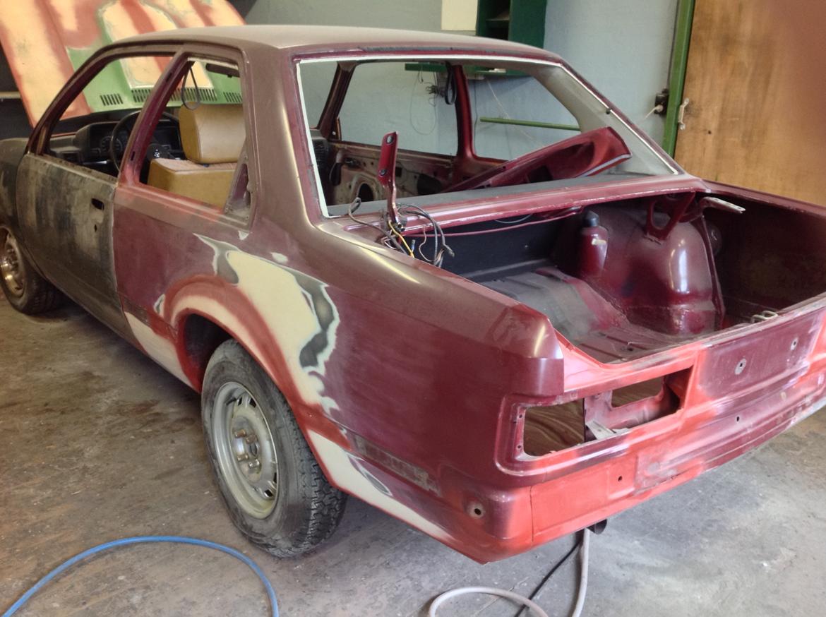 Opel Rekord E1 - så er hun godt afklædt  billede 7