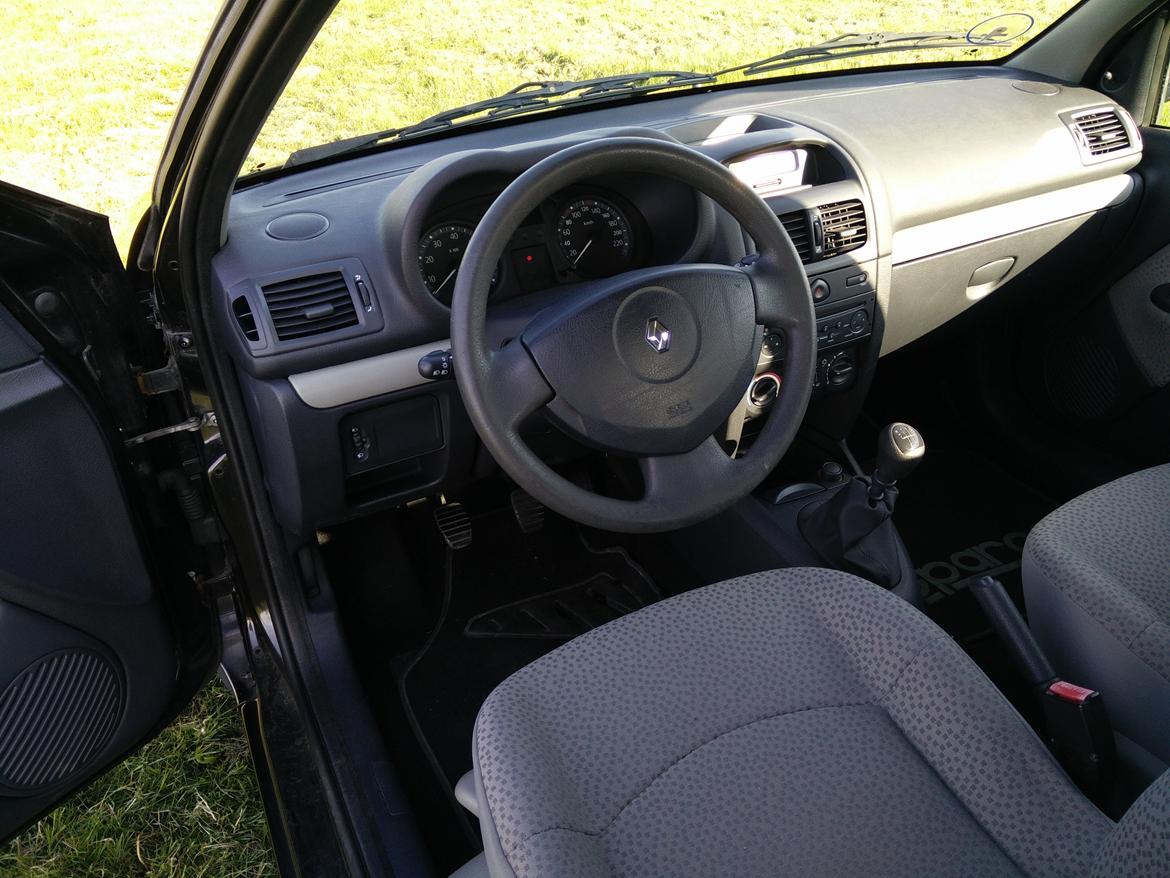 Renault Clio II 1.2 8V 3d billede 5