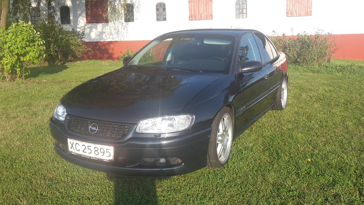 Opel omega mv6 billede 2