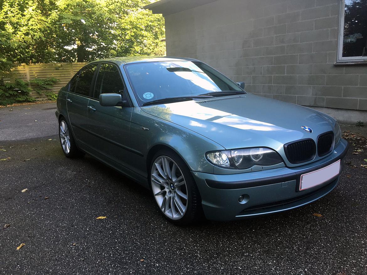 BMW 320D billede 1
