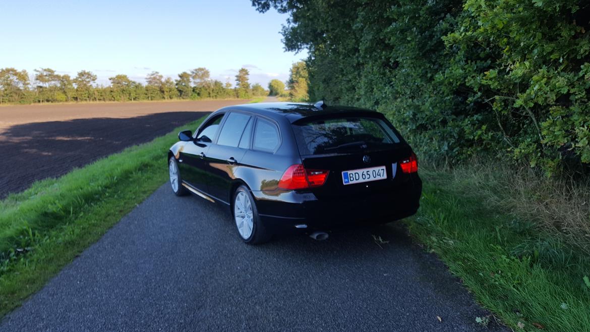 BMW 318d E91 LCI (konebil) billede 2