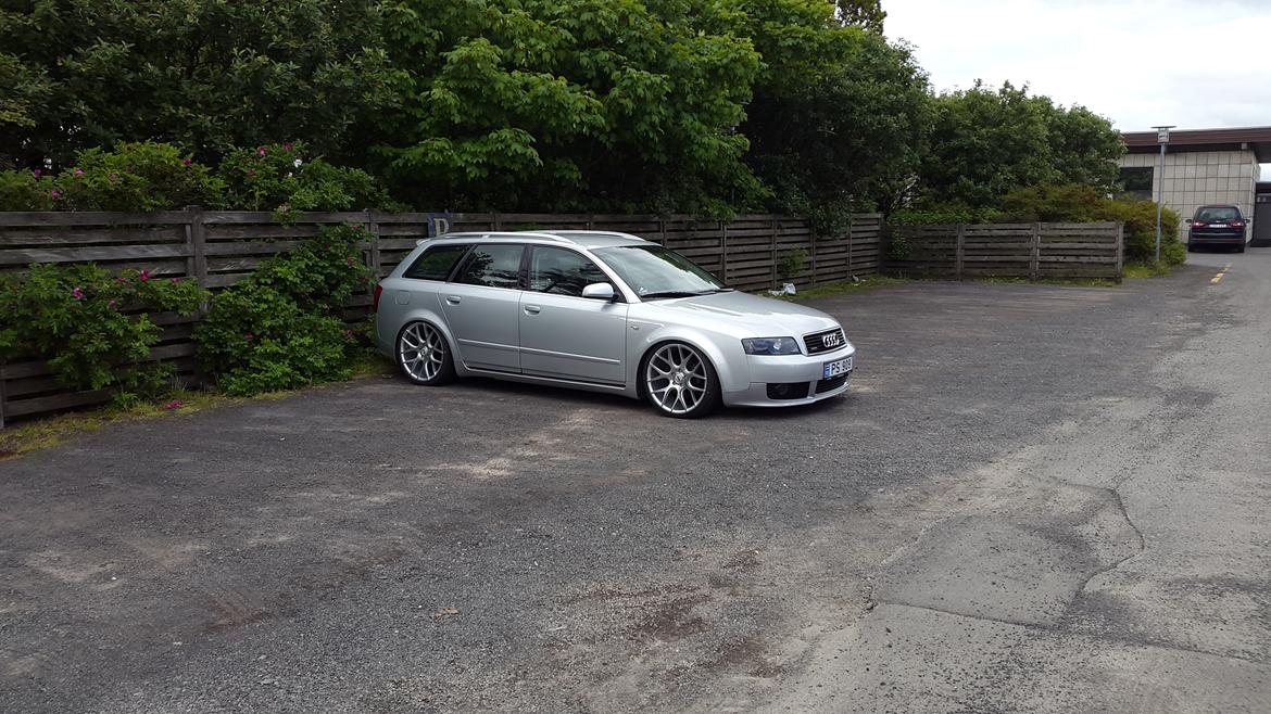 Audi A4 Avant Quattro billede 2