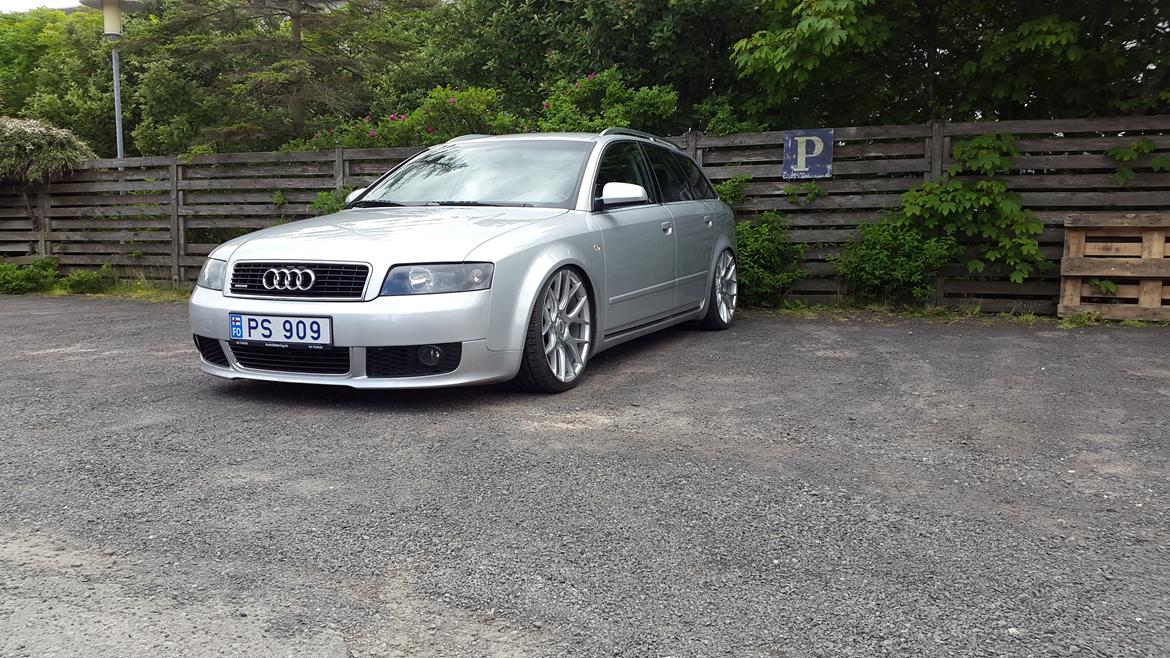 Audi A4 Avant Quattro billede 1
