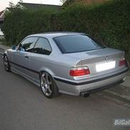 BMW 325i coupe *SOLGT*