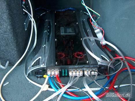 Kia Clarus - min "lille" Forstærker  billede 12