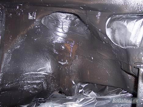 VW Golf 3 - solgt - Rust lavet i Højre side billede 9