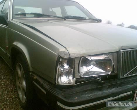 Volvo 760 GLI << DØD >> - ØV ØV islag i Tønder d. 17/1 ´06 kl 07:50 autoværn testet og fundet ok :-( billede 8