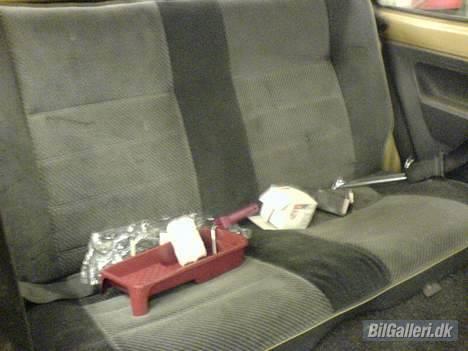 Opel Kadett D 1,6 SR - GTE bagsædet. Her kommer jeg aldrig til at sidde :P billede 4