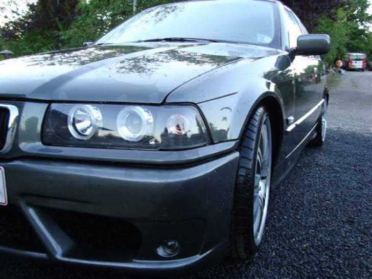 BMW 320i Rotrex -Solgt- - Malet;) billede 1