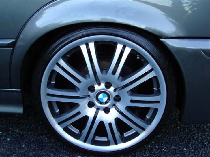 BMW 320i Rotrex -Solgt- - De nye hjul billede 5