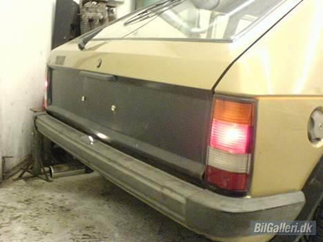 Opel Kadett D 1,6 SR - Så kom der kofangere på! billede 12