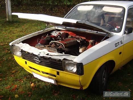 Opel kadett c 2.0 16v SOLGT billede 4