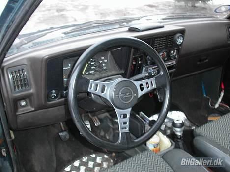 Opel Kadett "SKROTTET" billede 2
