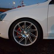 VW Jetta 2.0 TDI DSG Highline 