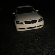 BMW E90