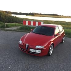 Alfa Romeo 147 Lusso 