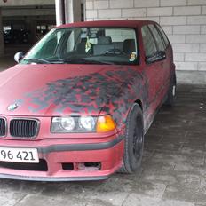 BMW e36 318i touring