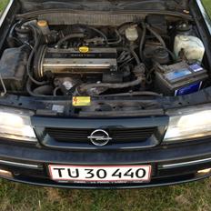 Opel opel vectra a 2.0 16v 136hk