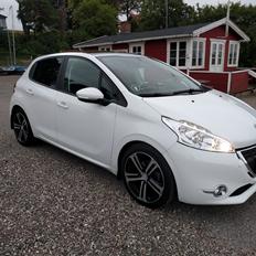 Peugeot 208 1.6 e-hdi etg6 