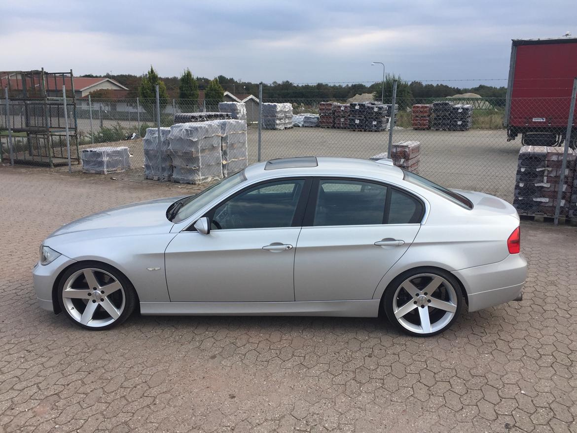 BMW 330i E90 Aut. billede 6