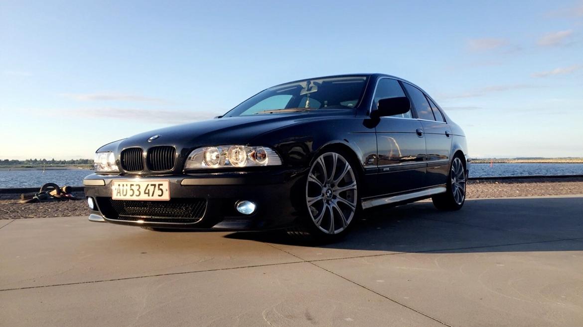 BMW E39 - 523 (530) - Række 6 billede 1